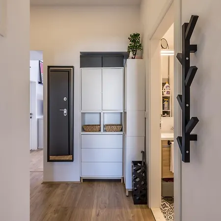Zoe & Masa's Place Apartment *