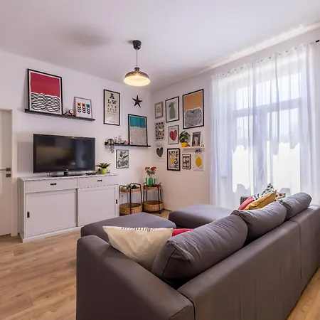 Apartment Zoe & Masa's Place Split