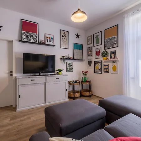 Apartment Zoe & Masa's Place Split